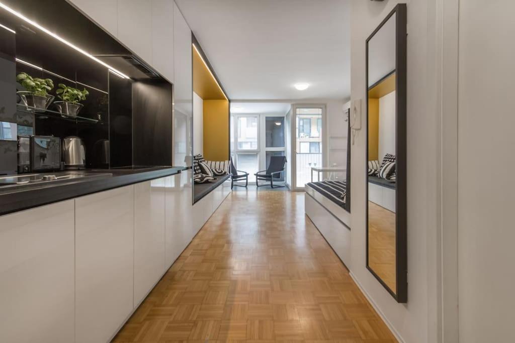 Gorgeous Central Flat With Garage Любляна Екстер'єр фото