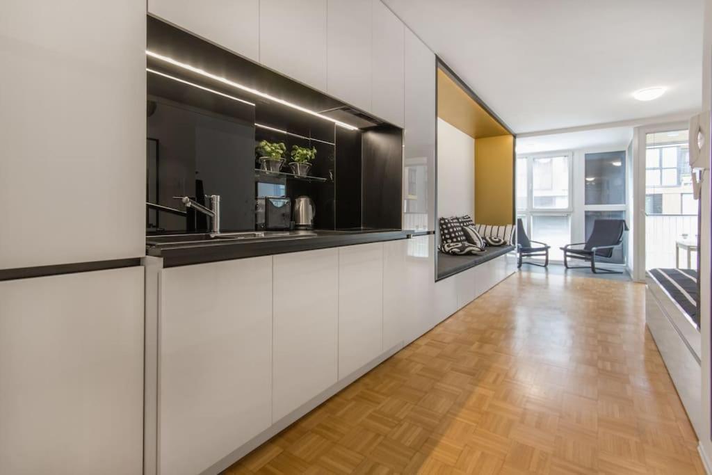 Gorgeous Central Flat With Garage Любляна Екстер'єр фото