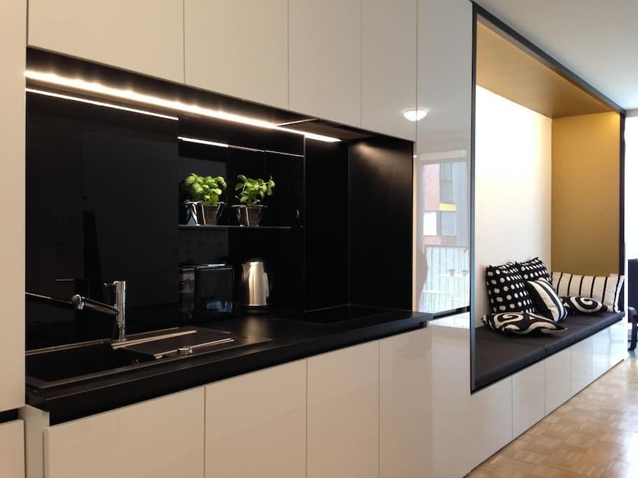 Gorgeous Central Flat With Garage Любляна Екстер'єр фото